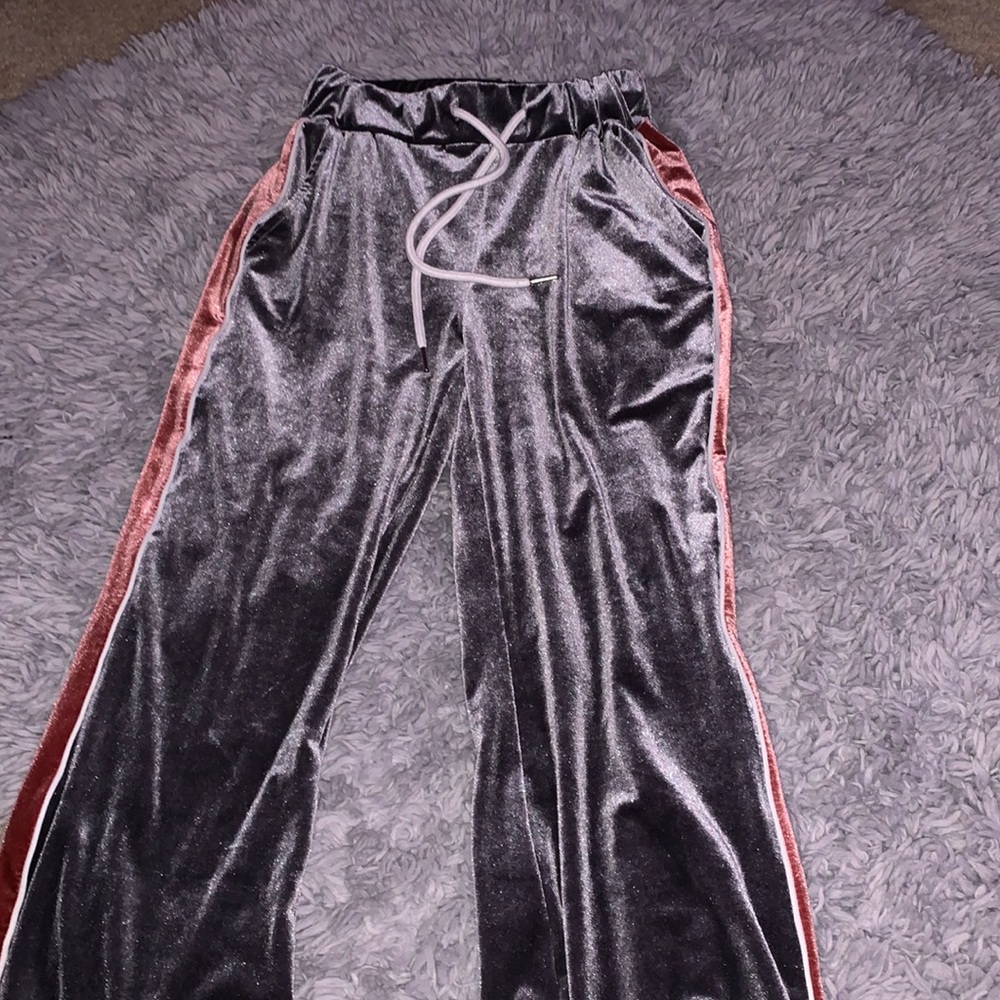 ADIKA sweatpants velour